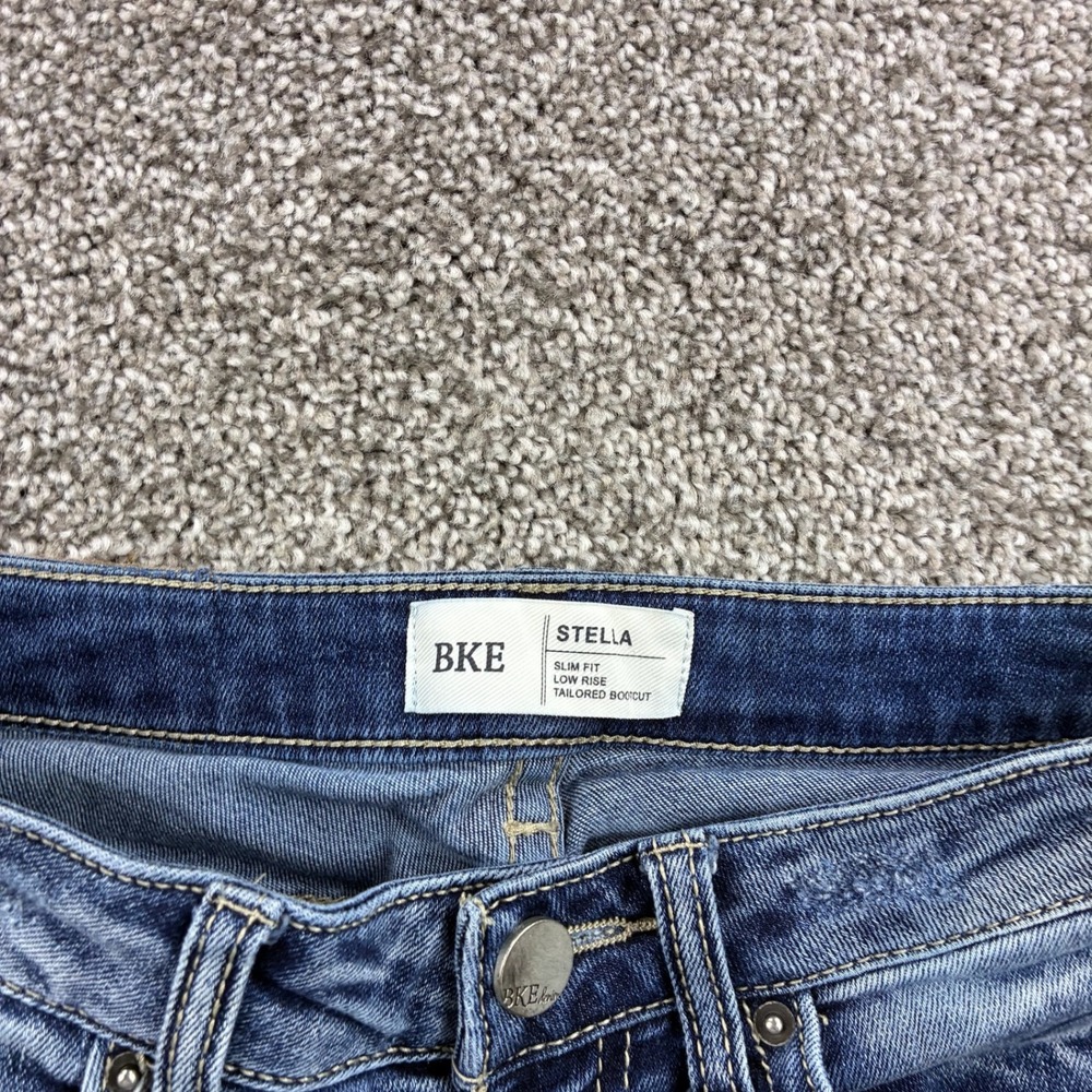 BKE Stella Boot Cut Jeans Women's 24x31 Blue Denim Low Rise Embroidered Pocket - Picture 3 of 6